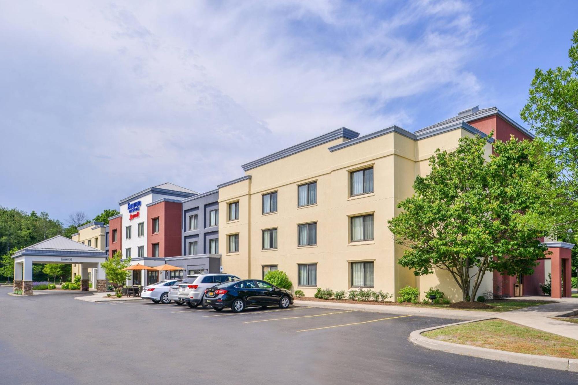 Fairfield Inn And Suites By Marriott Rochester West/Greece Exterior foto